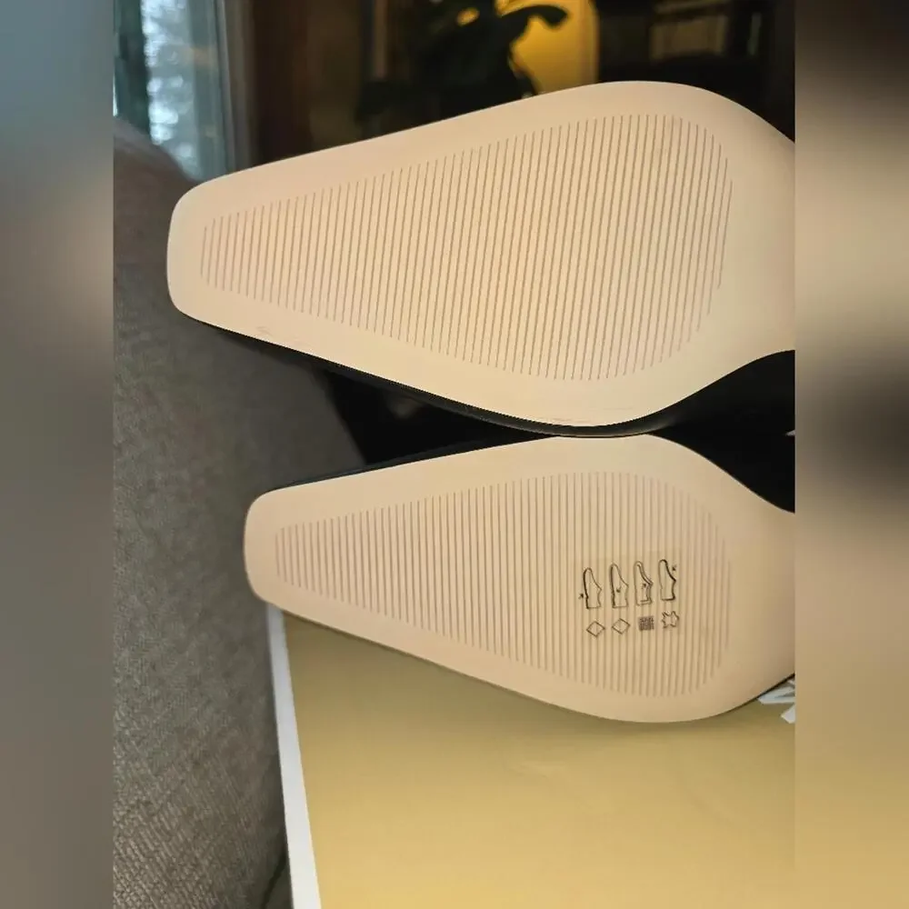 Michael Kors Cosmo Leather Kitten Boot - Picture 6 of 13